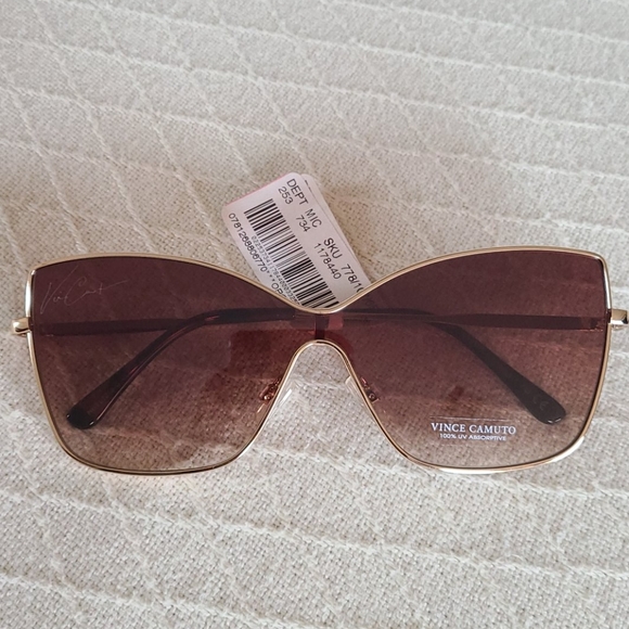 Vince Camuto Accessories - Vince Camuto Gold Sunnies